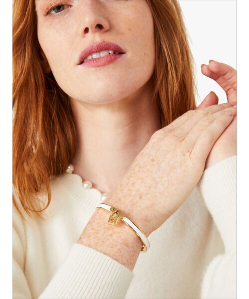 ケイトスペード(kate spade)バングル(ロックアンドスペードチャーム) セール】ロック アンド スペード チャーム バングル（バングル