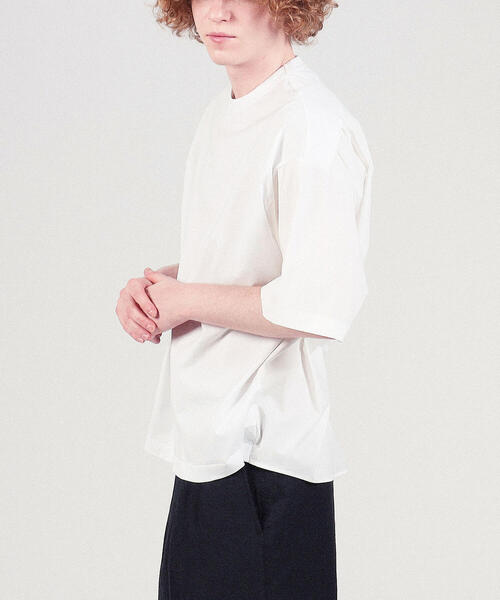 TOMORROWLAND （トゥモローランド）の「コットン天竺 シャツコンビショートスリーブカットソー（Tシャツ/カットソー・メンズ・ホワイト/キャメル/ブルー/ネイビー・S/M/L）」の13枚目の写真