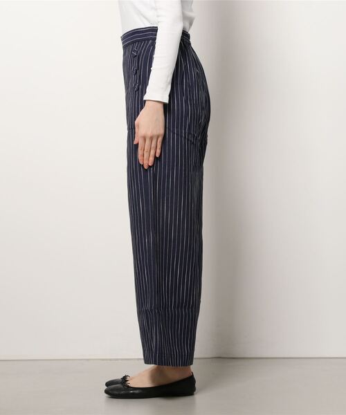 Anna Nicola（アンナニコラ）の「Anna Nicola リネンストライプ ベイカーパンツ（その他パンツ・レディース・ネイビー/ベージュ/オフホワイト・38）」の4枚目の写真