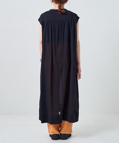 FREAK'S STORE（フリークスストア）の「【プチシリーズ】インドコットンクレープシャツワンピース（シャツワンピース・レディース・オレンジ/オリーブ/サックスブルー/オフホワイト/グリーン/ブラック・ﾌﾘ-）」の11枚目の写真