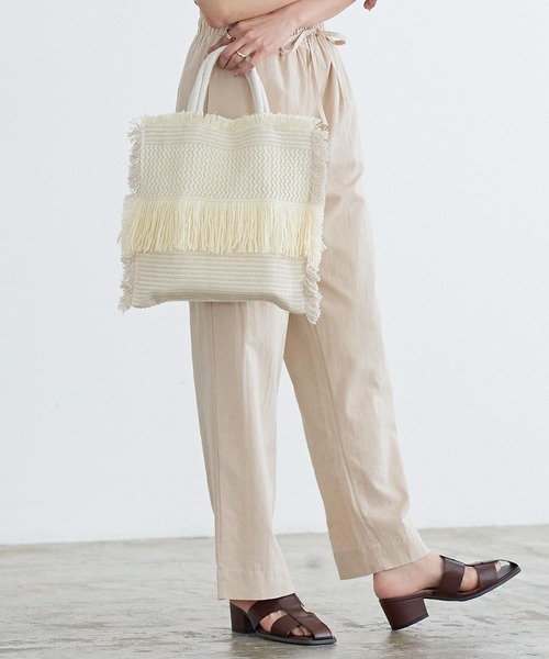 KOBE LETTUCE（コウベレタス）の「フリンジジャガードトートバッグ[B1469]（トートバッグ・レディース・オフホワイト/ベージュ系その他/ブラック系その他・FREE）」の2枚目の写真