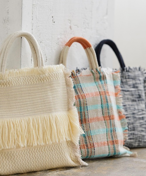 KOBE LETTUCE（コウベレタス）の「フリンジジャガードトートバッグ[B1469]（トートバッグ・レディース・オフホワイト/ベージュ系その他/ブラック系その他・FREE）」の11枚目の写真