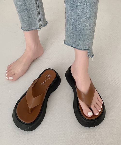 HALEY PESCA(ヘーリーペスカ)の「HALEY PESCA/厚底トング ビーチサンダル(サンダル・レディース・ホワイト/ブラック/ブラウン・36/38)」の17枚目の写真