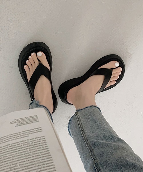 HALEY PESCA(ヘーリーペスカ)の「HALEY PESCA/厚底トング ビーチサンダル(サンダル・レディース・ホワイト/ブラック/ブラウン・36/38)」の11枚目の写真