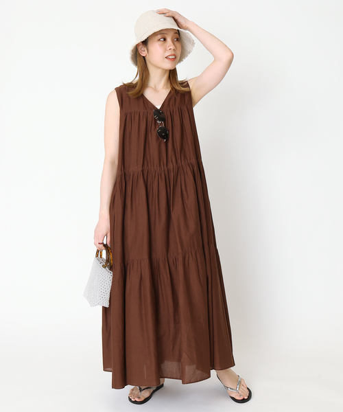 B.C STOCK（ベーセーストック）の「《追加》ティアード Vネック ワンピース（ワンピース・レディース・ホワイト/ブラック/ブラウン/グリーン・FREE）」の9枚目の写真