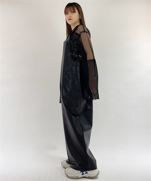 Candy Stripper（キャンディストリッパー）の「FAKE LEATHER BELTED サロペット（サロペット/オーバーオール・レディース・ブラック/グリーン・2）」の20枚目の写真