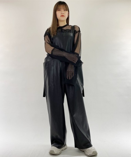 Candy Stripper（キャンディストリッパー）の「FAKE LEATHER BELTED サロペット（サロペット/オーバーオール・レディース・ブラック/グリーン・2）」の16枚目の写真