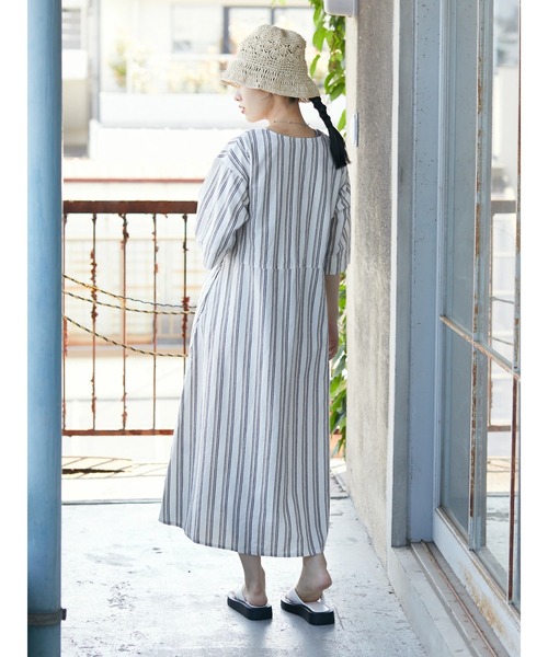 CRAFT STANDARD BOUTIQUE（クラフトスタンダードブティック）の「Vネックリネン混カフタンワンピース　＊◆（ワンピース・レディース・ストライプ・FREE）」の14枚目の写真