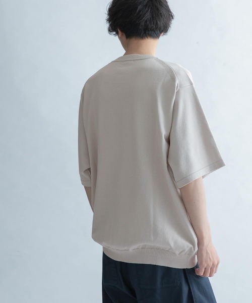 FORK&SPOON(フォークアンドスプーン)の「FORK&SPOON クルーネックニットTシャツ(Tシャツ/カットソー・メンズ・ライトグレー/パープル・4/5)」の5枚目の写真
