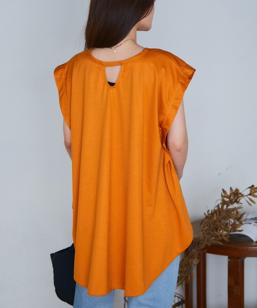 ECRIRE（エクリール）の「【miho.a.nicoコラボ】タックデザインノースリーブカットソーブラウス（シャツ/ブラウス・レディース・ブラック/オフホワイト/イエロー/オレンジ・M/L）」の22枚目の写真