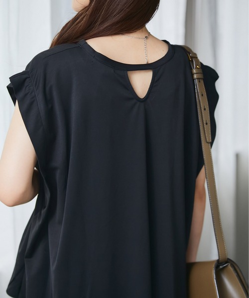 ECRIRE（エクリール）の「【miho.a.nicoコラボ】タックデザインノースリーブカットソーブラウス（シャツ/ブラウス・レディース・ブラック/オフホワイト/イエロー/オレンジ・M/L）」の11枚目の写真