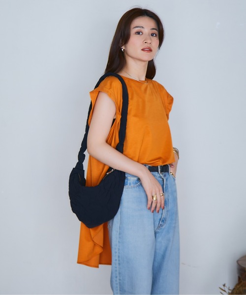 ECRIRE（エクリール）の「【miho.a.nicoコラボ】タックデザインノースリーブカットソーブラウス（シャツ/ブラウス・レディース・ブラック/オフホワイト/イエロー/オレンジ・M/L）」の19枚目の写真