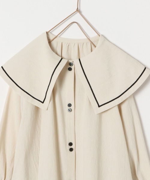 LOWRYS FARM（ローリーズファーム）の「ビッグカラーワンピース　157859（ワンピース・キッズ・ブラック/アイボリー・110cm/120cm/130cm/140cm/150cm）」の3枚目の写真