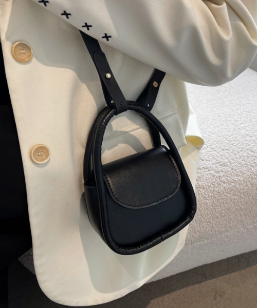 .KOM(ドットコム)の「A'GEM/9 × .kom『.kom/ドットケーオーエム』ミニ クロス ショルダーバッグ(ショルダーバッグ・レディース・ホワイト/ブラック/ブラウン/ブルー・FREE)」の11枚目の写真