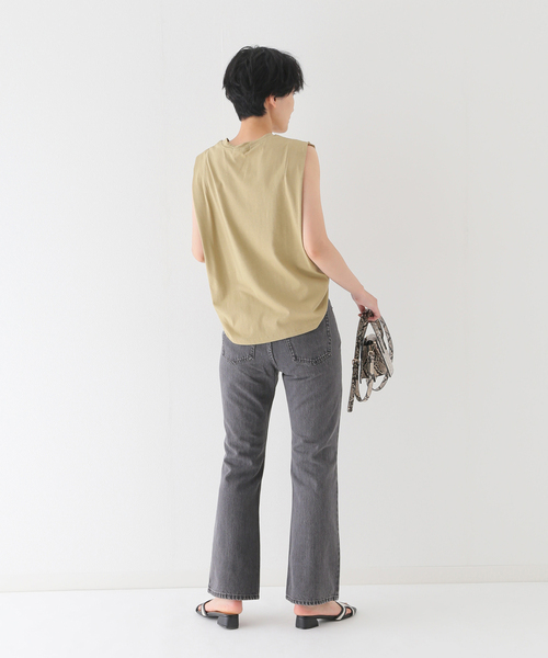 B.C STOCK（ベーセーストック）の「デニムフレアパンツ（デニムパンツ・レディース・ブラック/ベージュ/ブルー系その他・SMALL/MEDIUM/LARGE）」の5枚目の写真