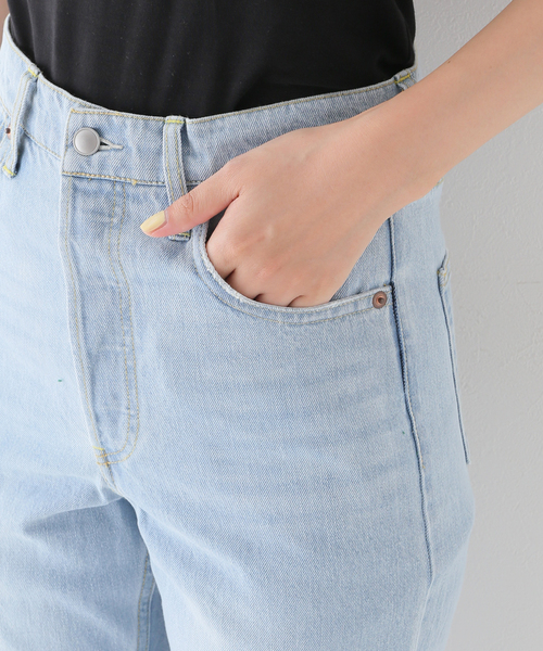 B.C STOCK（ベーセーストック）の「デニムフレアパンツ（デニムパンツ・レディース・ブラック/ベージュ/ブルー系その他・SMALL/MEDIUM/LARGE）」の16枚目の写真