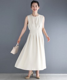 年中使えるウエストタックオケージョンワンピース