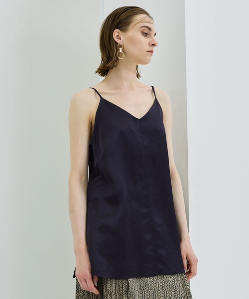 city(シティ)の「【CITY】ソフトリンクルサテンロングキャミソール(キャミソール・レディース・ネイビー/ブラウン・FREE)」の16枚目の写真