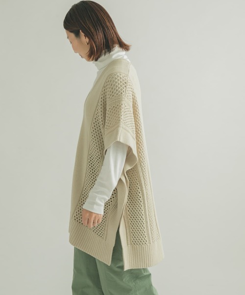 FORK&SPOON(フォークアンドスプーン)の「FORK&SPOON 編地切替ニットベスト(ニット/セーター・レディース・チャコールグレー/ライトベージュ・1)」の3枚目の写真
