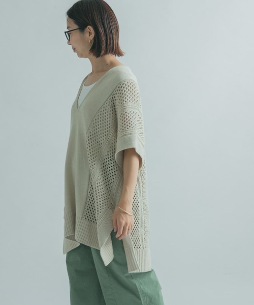 FORK&SPOON(フォークアンドスプーン)の「FORK&SPOON 編地切替ニットベスト(ニット/セーター・レディース・チャコールグレー/ライトベージュ・1)」の10枚目の写真