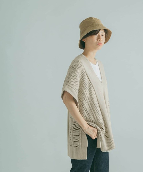 FORK&SPOON(フォークアンドスプーン)の「FORK&SPOON 編地切替ニットベスト(ニット/セーター・レディース・チャコールグレー/ライトベージュ・1)」の13枚目の写真