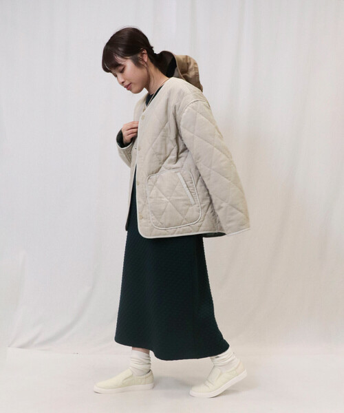 ONIGIRI（オニギリ）の「コーデュロイ　キルティングブルゾン（ブルゾン・レディース・ベージュ/ブラウン・FREE）」の19枚目の写真
