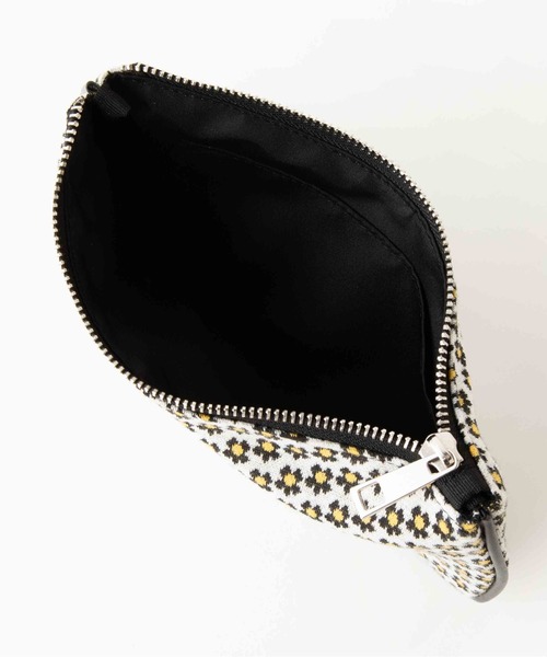 Casselini（キャセリーニ）の「Casselini(キャセリーニ)ニットポーチ（ポーチ・レディース・ホワイト/ブラック/パープル/グレー・FREE）」の9枚目の写真