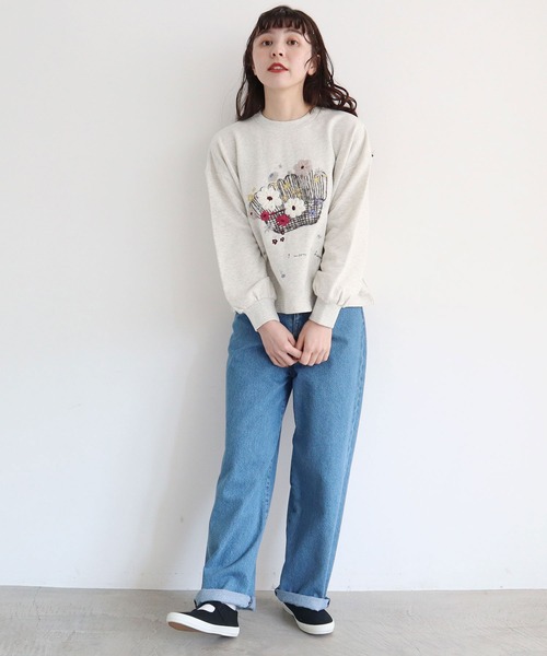 l'atelier du savon(アトリエドサボン)の「こぼれるカゴのお花 毛糸刺繍PO(Tシャツ/カットソー・レディース・アイボリー/チャコールグレー・FREE)」の18枚目の写真