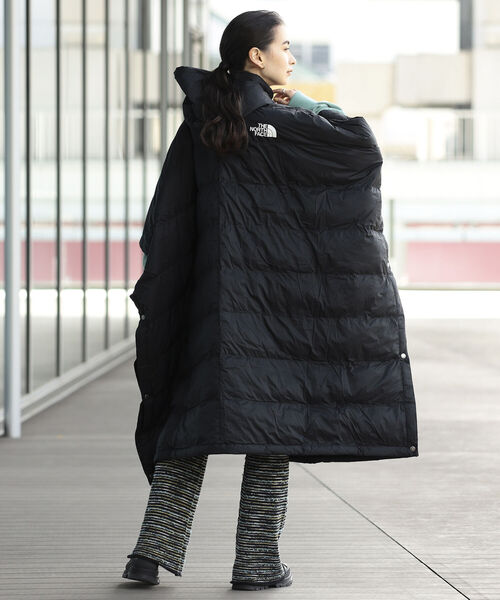 Ray BEAMS（レイビームス）の「【WEB限定】THE NORTH FACE / ポンチョ コート（ポンチョ・レディース・ブラック/オリーブ・ONE SIZE）」の6枚目の写真