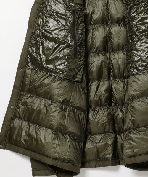 Ray BEAMS（レイビームス）の「【WEB限定】THE NORTH FACE / ポンチョ コート（ポンチョ・レディース・ブラック/オリーブ・ONE SIZE）」の19枚目の写真