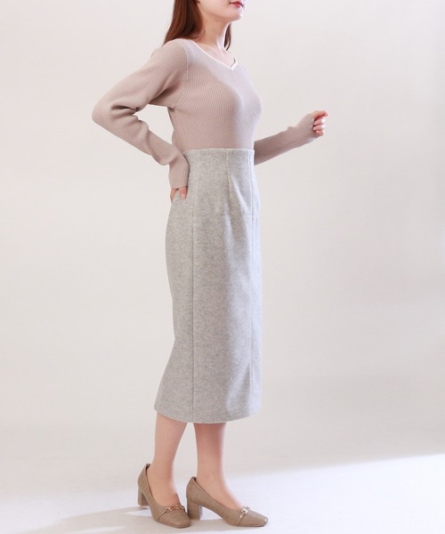 TRUDEA（トルディア）の「viscoseハートネックリブニット（ニット/セーター・レディース・ワイン/ベージュ/グレイッシュベージュ/ブラウン/ピンクベージュ・MEDIUM/LARGE）」の16枚目の写真