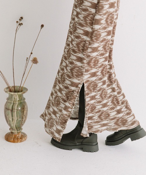 Flugge（フラッジー）の「volume sole long boots/ボリュームソールロングブーツ（ブーツ・レディース・アイボリー/カーキ・24cm/24.5cm/22.5cm/23cm/23.5cm/25cm）」の9枚目の写真