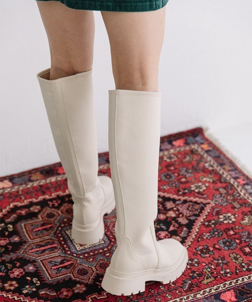 Flugge（フラッジー）の「volume sole long boots/ボリュームソールロングブーツ（ブーツ・レディース・アイボリー/カーキ・24cm/24.5cm/22.5cm/23cm/23.5cm/25cm）」の13枚目の写真