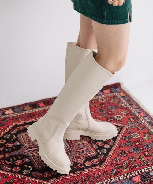 Flugge（フラッジー）の「volume sole long boots/ボリュームソールロングブーツ（ブーツ・レディース・アイボリー/カーキ・24cm/24.5cm/22.5cm/23cm/23.5cm/25cm）」の21枚目の写真