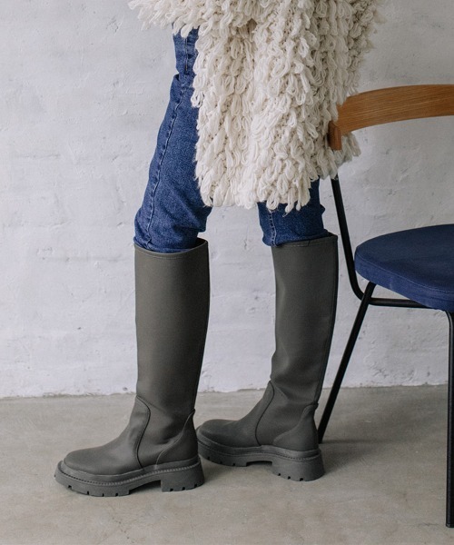 Flugge（フラッジー）の「volume sole long boots/ボリュームソールロングブーツ（ブーツ・レディース・アイボリー/カーキ・24cm/24.5cm/22.5cm/23cm/23.5cm/25cm）」の16枚目の写真