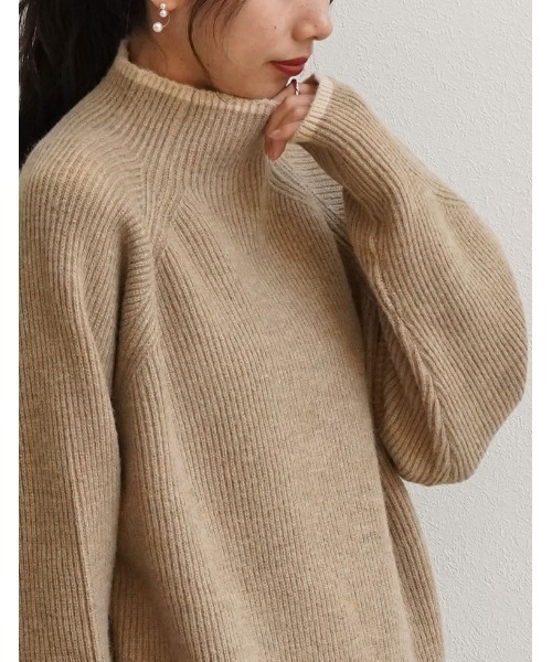 Re:EDIT(リエディ)の「アルパカタッチハイネック起毛配色ニットボリュームスリーブトップス(ニット/セーター・レディース・チャコール/ホワイト系その他/ブラック/ホワイト系その他2/グレー/ブルー/モカ・MEDIUM/LARGE)」の14枚目の写真