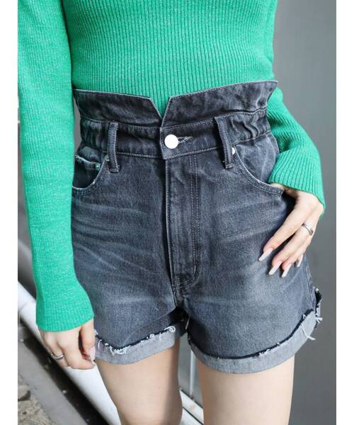 EVRIS（エヴリス）の「ダメージデニムショートパンツ（デニムパンツ・レディース・ホワイト/ブラック/ブルー・SMALL/MEDIUM）」の16枚目の写真
