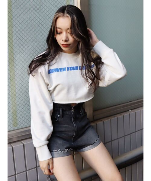 EVRIS（エヴリス）の「ダメージデニムショートパンツ（デニムパンツ・レディース・ホワイト/ブラック/ブルー・SMALL/MEDIUM）」の21枚目の写真