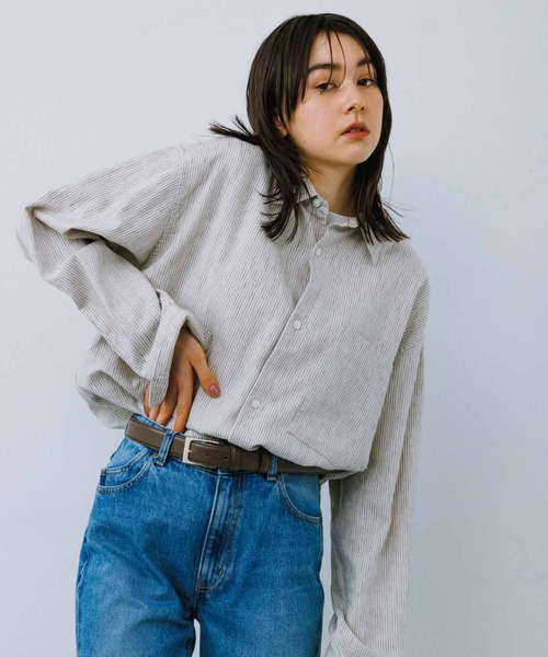 ADAM ET ROPE'(アダムエロペ)の「ヘビーリネン ストライプ ビッグシルエット レギュラーカラーシャツ(シャツ/ブラウス・メンズ・ホワイト系その他5・M/L)」の1枚目の写真