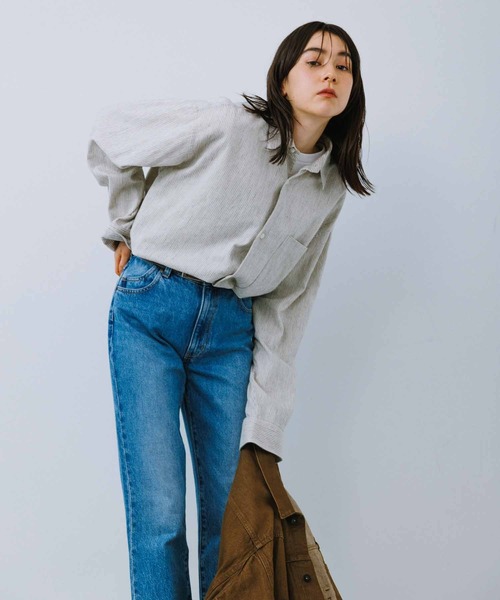 ADAM ET ROPE'(アダムエロペ)の「ヘビーリネン ストライプ ビッグシルエット レギュラーカラーシャツ(シャツ/ブラウス・メンズ・ホワイト系その他5・M/L)」の17枚目の写真