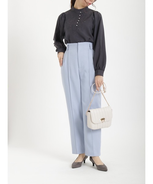 Te chichi（テチチ）の「ダブルクロスセンターシームテーパードパンツ（その他パンツ・レディース・ブラック/ベージュ/サックスブルー・SMALL/MEDIUM）」の18枚目の写真