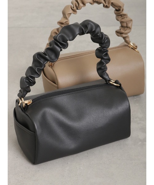 Te chichi（テチチ）の「ギャザーワンハンドルバッグ（ハンドバッグ・レディース・モカ/ブラック・ﾌﾘ-）」の2枚目の写真