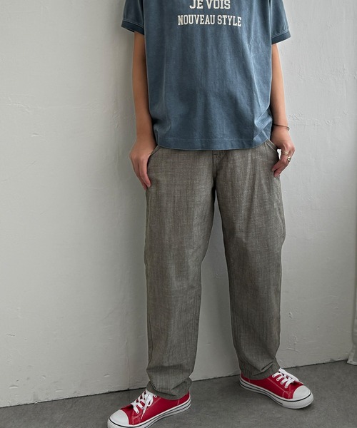 LBC（エルビーシー）の「※ZOZO限定※カラーテーパードパンツ（その他パンツ・レディース・オレンジ/パープル/ベージュ/ブラック/ダークオリーブ/ライトイエロー/ネイビー・S/M/L）」の4枚目の写真