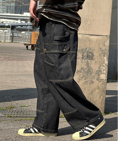 kutir（クティール）の「【kutir5周年記念アイテム】ダブルニーアソートワイドカーゴパンツ（カーゴパンツ・メンズ・ブラック×ホワイト/カーキ/ブラック×イエロー・MEDIUM/SMALL/LARGE）」の3枚目の写真