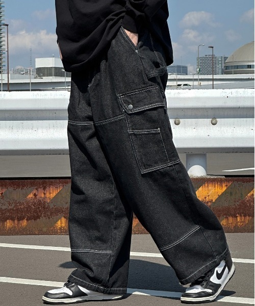 kutir（クティール）の「【kutir5周年記念アイテム】ダブルニーアソートワイドカーゴパンツ（カーゴパンツ・メンズ・ブラック×ホワイト/カーキ/ブラック×イエロー・MEDIUM/SMALL/LARGE）」の17枚目の写真