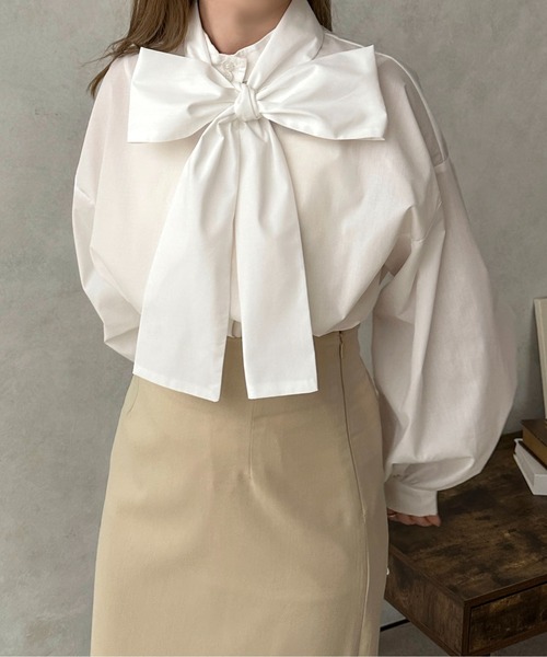 apres jour clair（アプレジュールクレア）の「【apres jour clair】ボウタイ付ブラウス【ZOZOTOWN限定アイテム】（シャツ/ブラウス・レディース・ライトグレー/オフホワイト/オレンジ系その他・X-LARGE/フリー）」の6枚目の写真