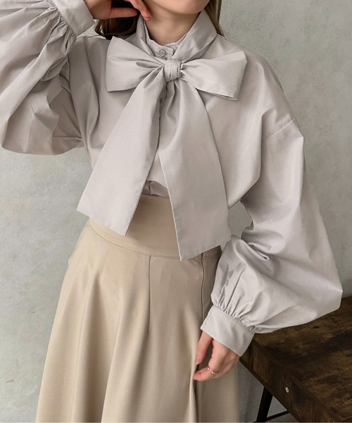 apres jour clair（アプレジュールクレア）の「【apres jour clair】ボウタイ付ブラウス【ZOZOTOWN限定アイテム】（シャツ/ブラウス・レディース・ライトグレー/オフホワイト/オレンジ系その他・X-LARGE/フリー）」の21枚目の写真
