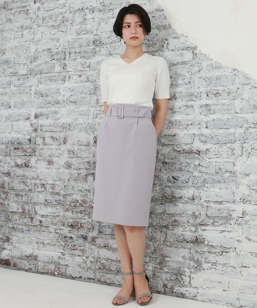 TRUDEA(トルディア)の「総針ランダムリブVネックニット(ニット/セーター・レディース・ホワイト×ネイビー/ホワイト×ブラック/ミント/ホワイト/ベージュ/モカ/ブラック/ブルーグリーン・MEDIUM/LARGE)」の13枚目の写真
