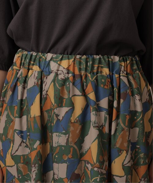 DOUBLE NAME（ダブルネーム）の「オリジナル幾何学アート柄ギャザースカート（スカート・レディース・グリーン/ブラック/オフホワイト・FREE）」の22枚目の写真