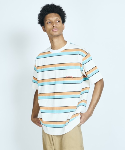 NutmegMills（ナツメグミルズ）の「NUTMEG MILLS /ナツメグミルズ EMB BORDER CREW POCKET TEE 刺繍ボーダーポケットTEE（Tシャツ/カットソー・メンズ・グレイッシュベージュ/ホワイト・X-SMALL/LARGE/X-LARGE/MEDIUM）」の2枚目の写真